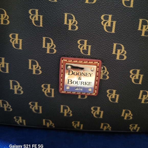3-PIECE DOONEY & BOURKE GRETTA "BRIANNA" Tote, Pouch & XL Dust Cover NWT - Picture 2 of 9